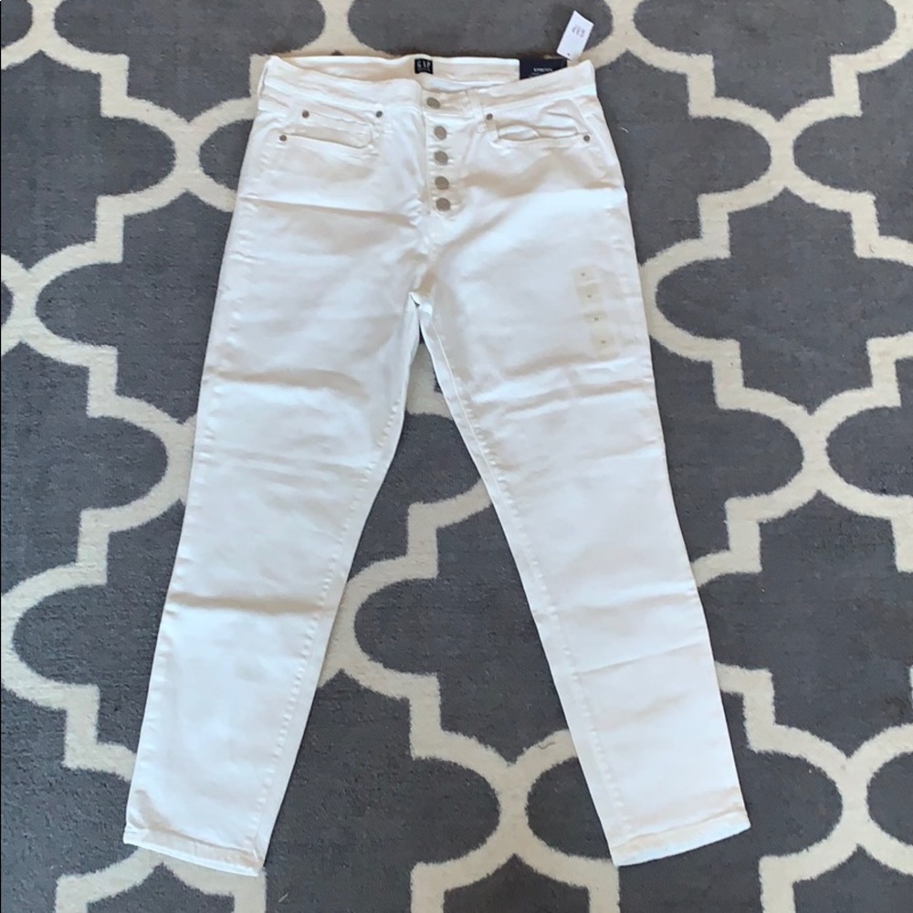 NWT Gap white jeans 👖